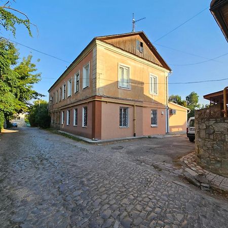 Petropavlivska Apartment Тиха Вуличка В Центрі Старого Міста Kamjanez-Podilskyj Exterior foto